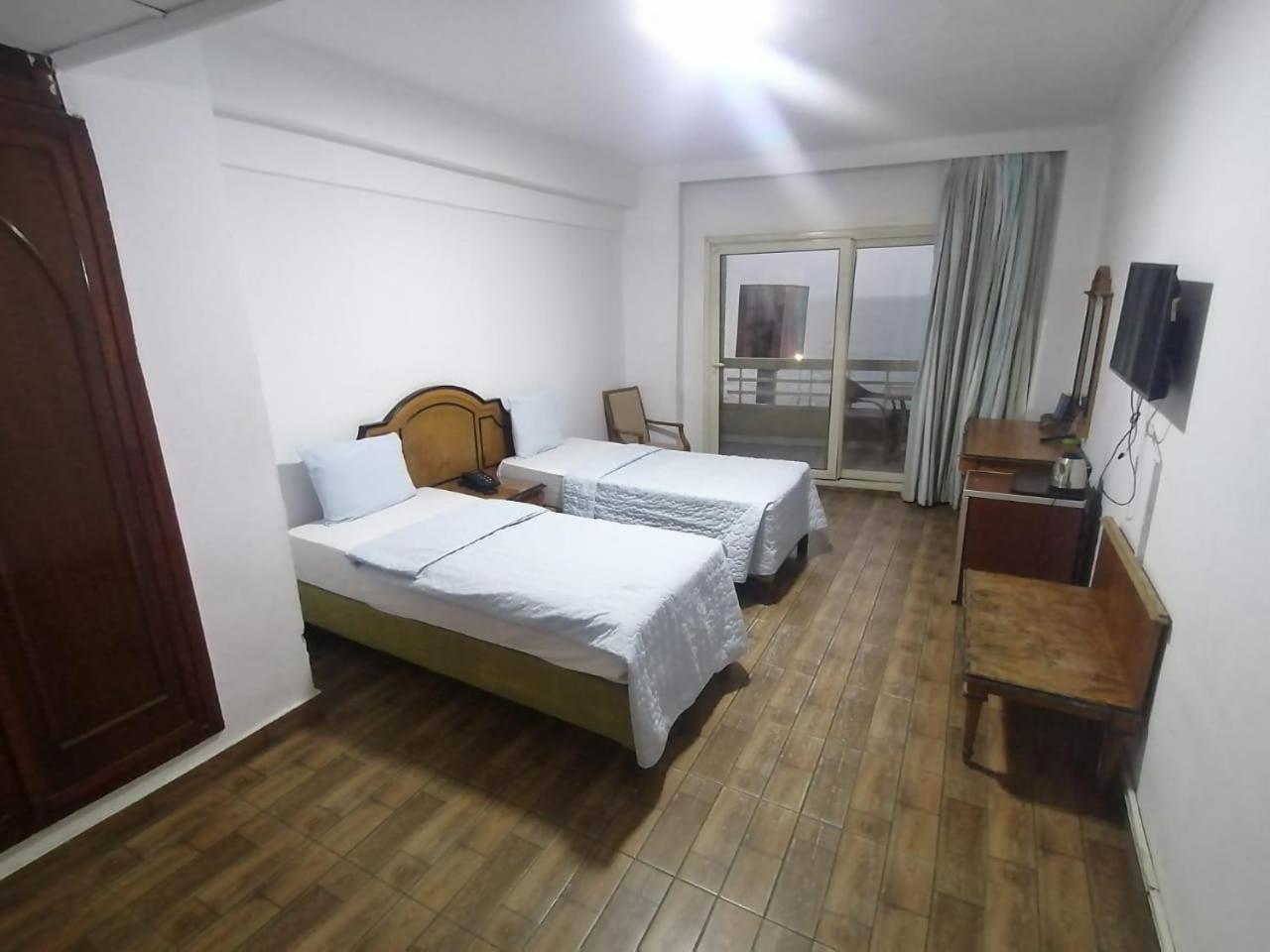 Kaoud Sporting Hotel 亚历山大港 外观 照片