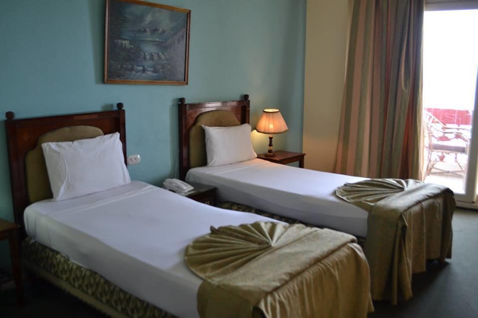Kaoud Sporting Hotel 亚历山大港 外观 照片
